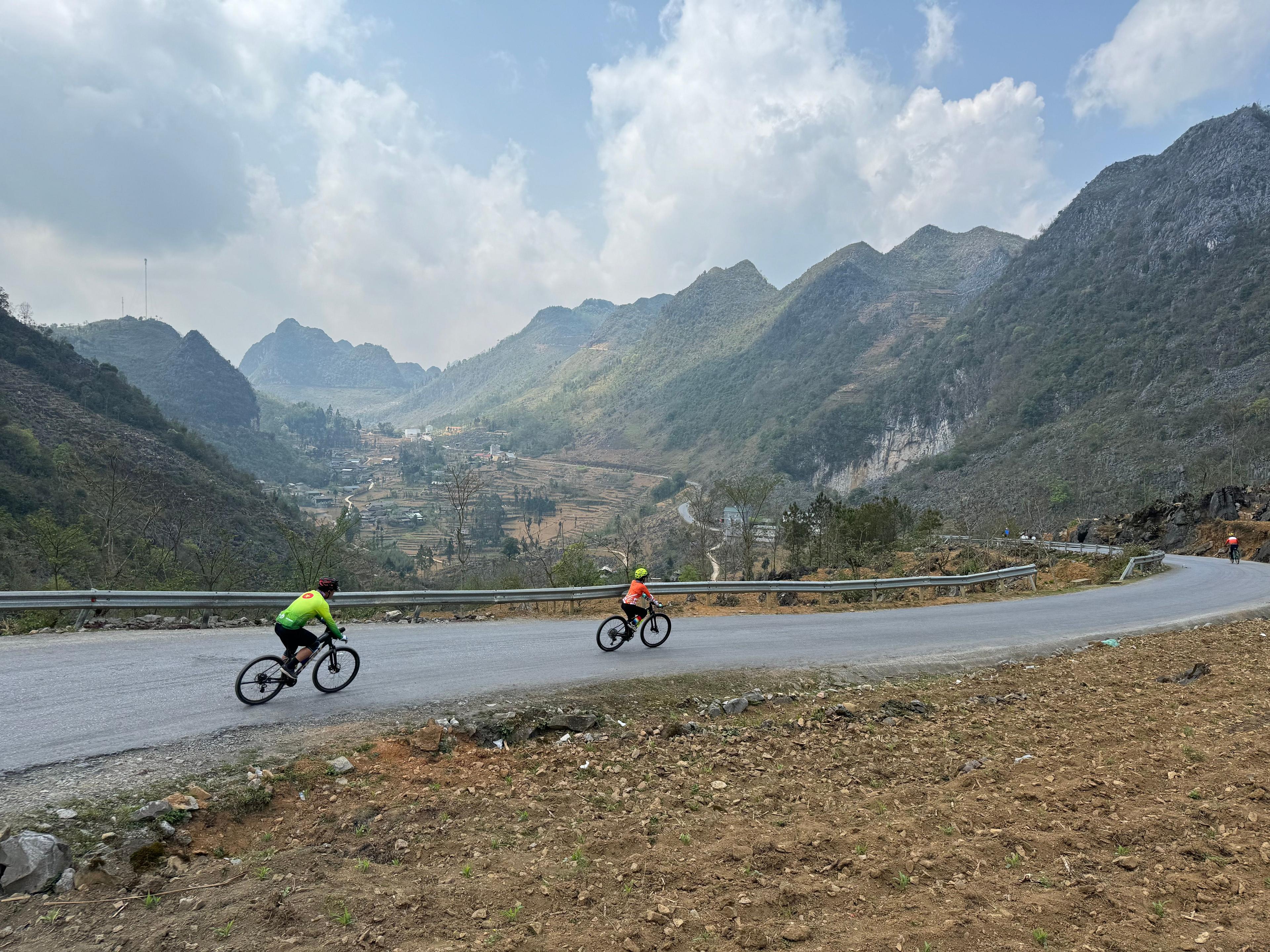 Self-Guided Cycling in Vietnam: What to Expect and How to Do It Well